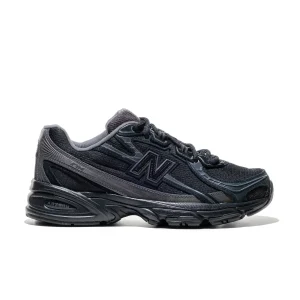 New Balance 740 Black